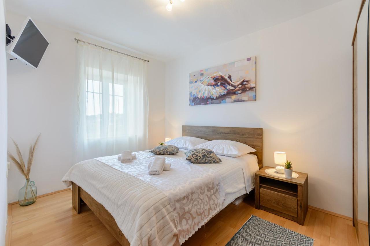 Apartman Mare Milna  Ngoại thất bức ảnh